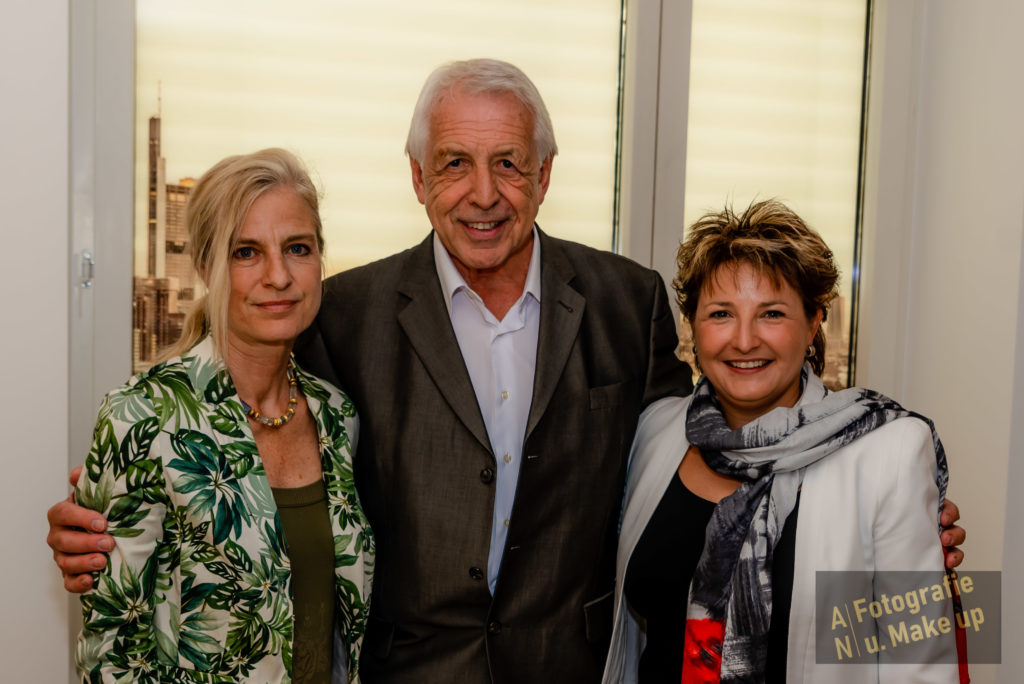 Dr. Ina Knobloch, Bert Schmitz und Moderatorin Julia Schmitz